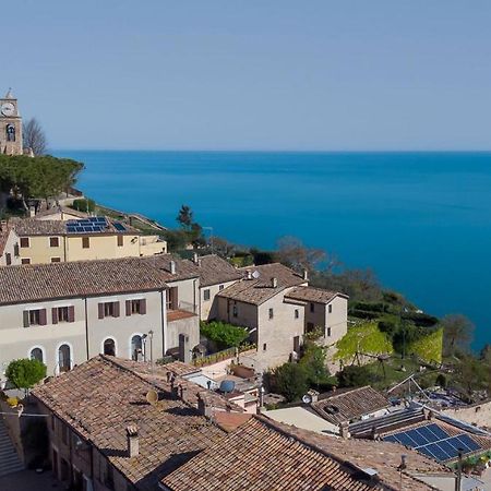 Fiorenzuola di Focara Fiorenzuola Bed & Breakfast المظهر الخارجي الصورة